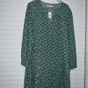 LOFT Green Floral Long Sleeve Dress